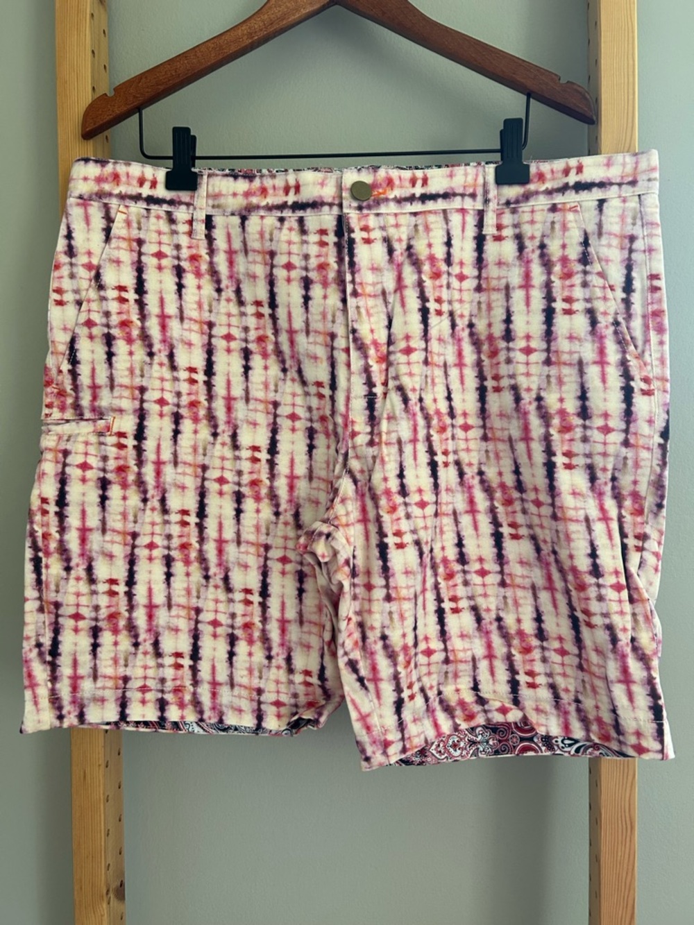 TALLIA White Pink and Purple Tie-Dye Flat Front Men's Shorts
